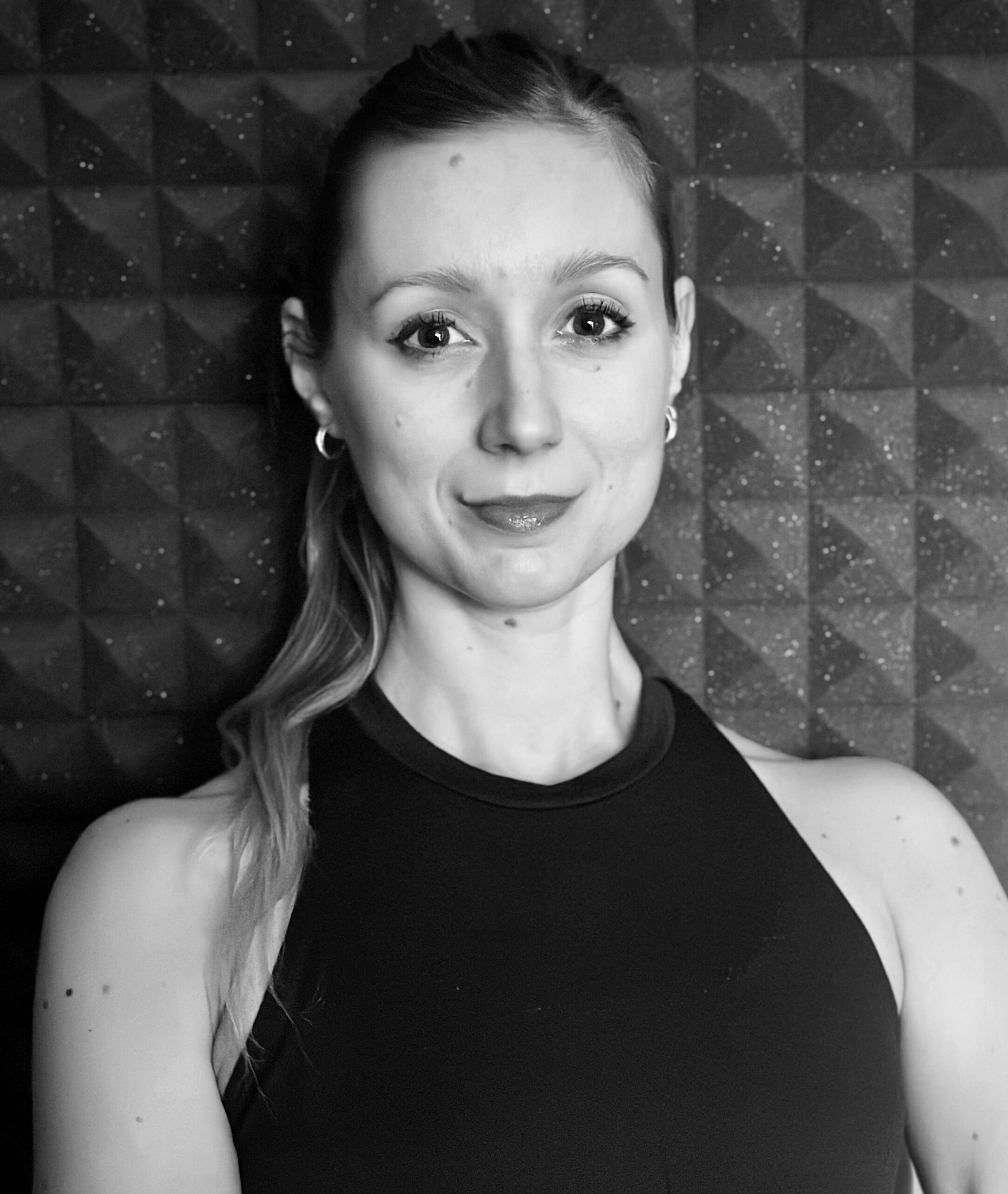 Portrait Pilates Lehrerin Camilla, REALZ Pilates Studio Berlin